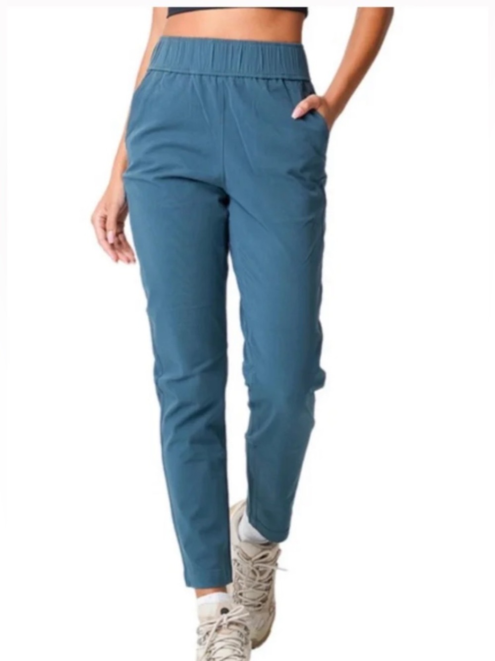 Alder Open Air Navy Blue Jogger Pants. Women’s size large excellent condition
